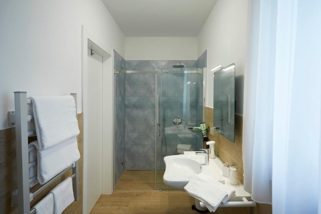 Agriturismo Nido Delle Rondini Macerata Esterno foto