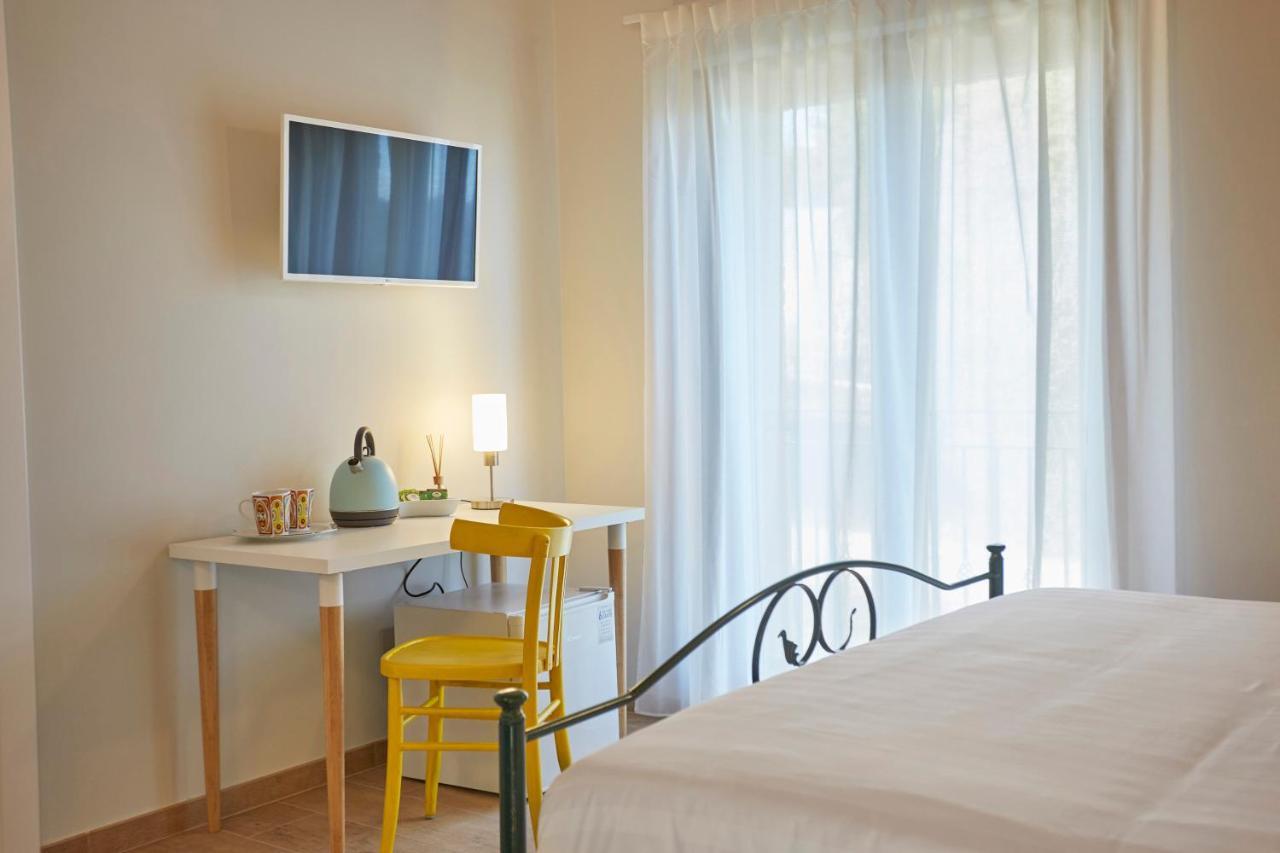 Agriturismo Nido Delle Rondini Macerata Esterno foto
