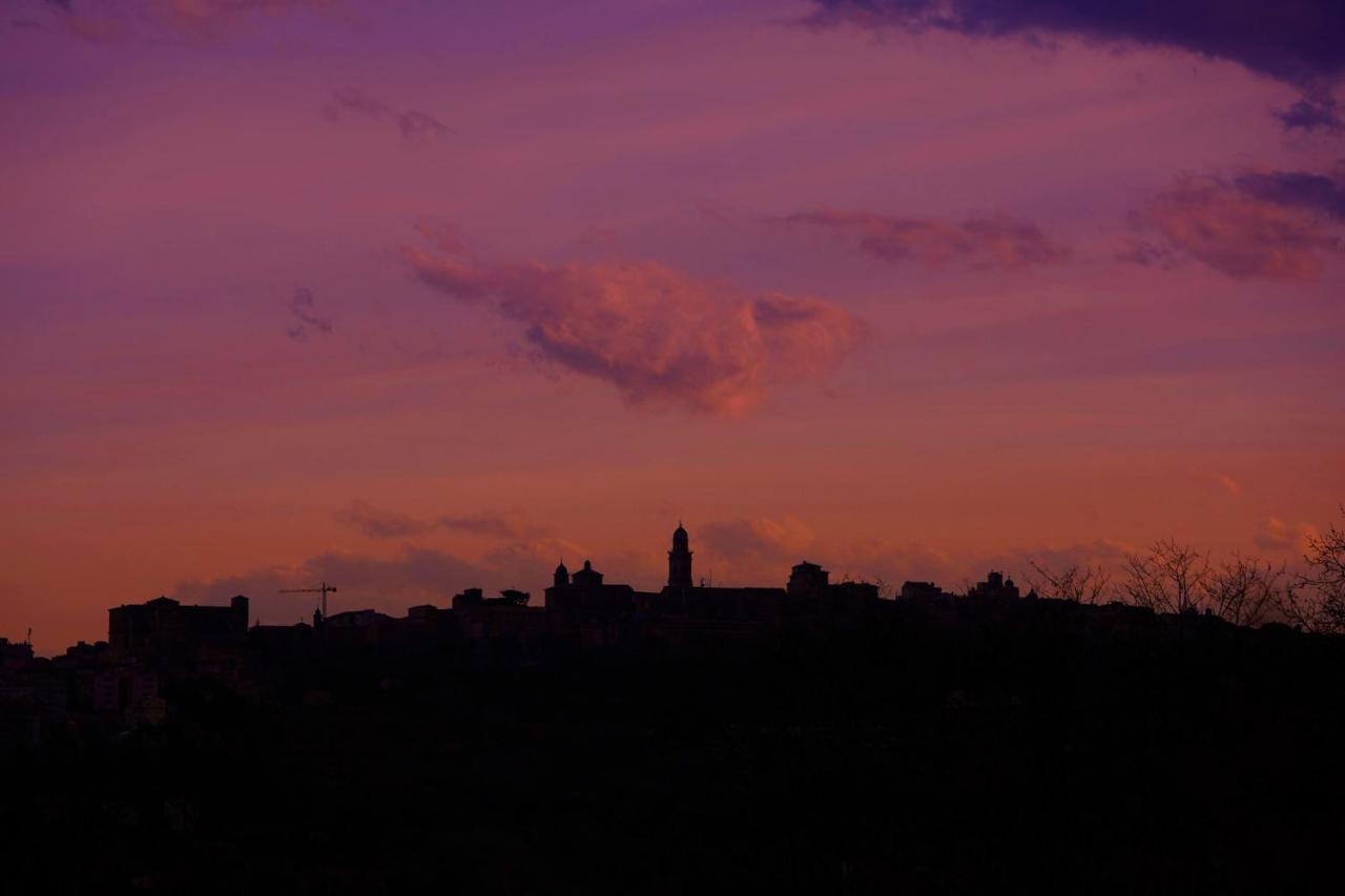 Agriturismo Nido Delle Rondini Macerata Esterno foto