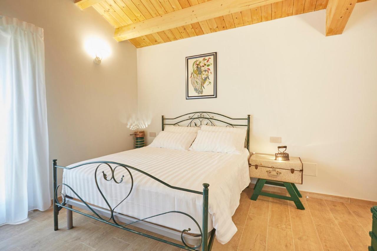 Agriturismo Nido Delle Rondini Macerata Esterno foto